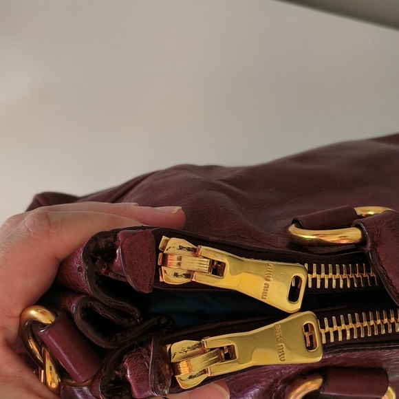 Miu Miu distressed leather satchel - Picture 5 of 7